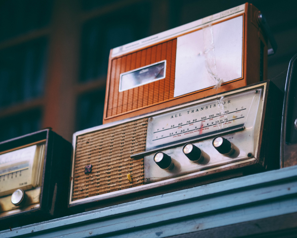 Free apps to listen to old music