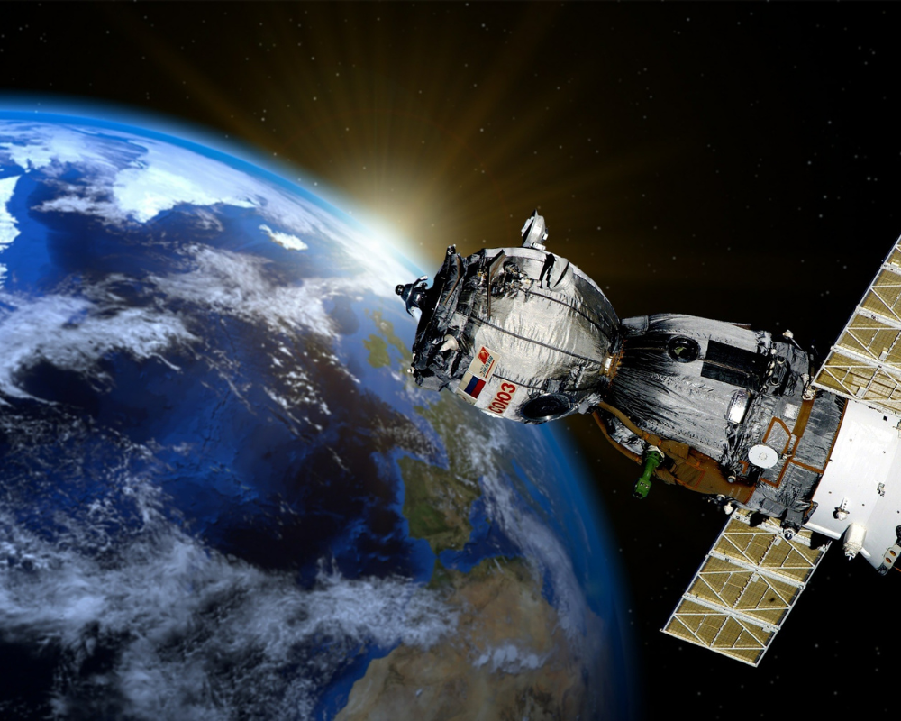 App to View Cities by Satellite